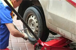 南京西路附近拖车24小时服务热线电话