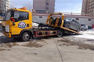 南京西路救援拖车费用怎么算